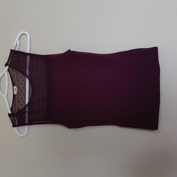 🍁Free add on! Garage lace tank - Picture 1 of 5